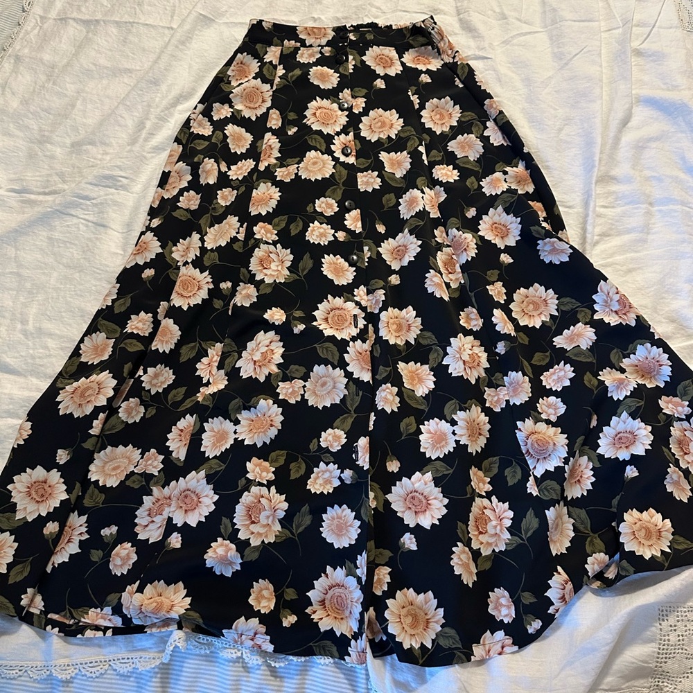 90s maxi floral skirt